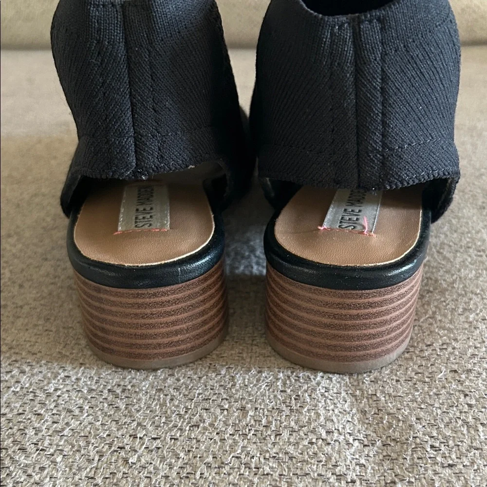 Steve Madden Black Open-Toe Mules‎